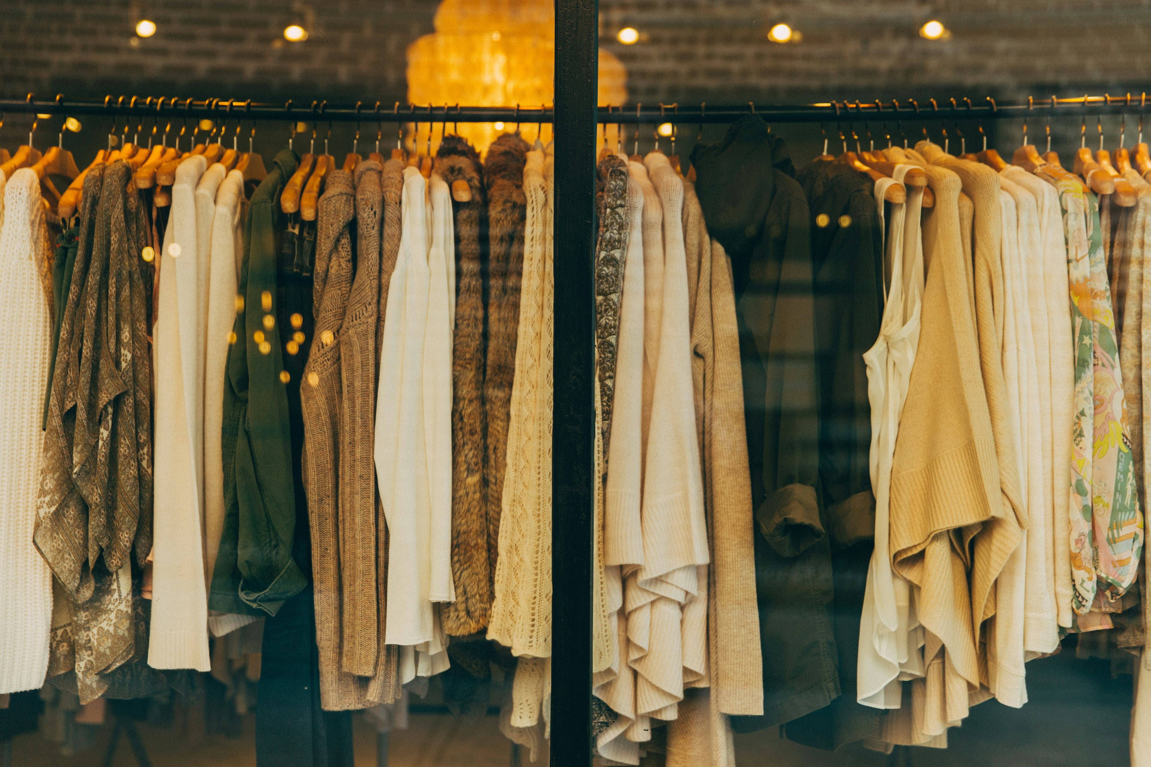 Seamless Luxury Fashion Shopping Experience